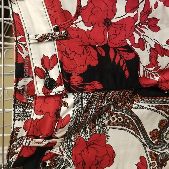 Women's Chico's jeggings - Picture 4 of 8